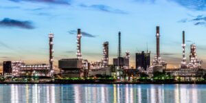 Uma das situações em que a vedação industrial se torna imprescindível é no segmento petroquímico.